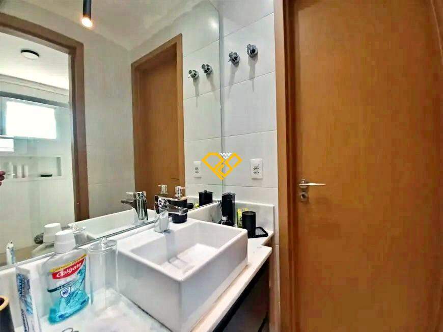 Apartamento à venda no Gonzaga: Wc suíte americana 2 e 3