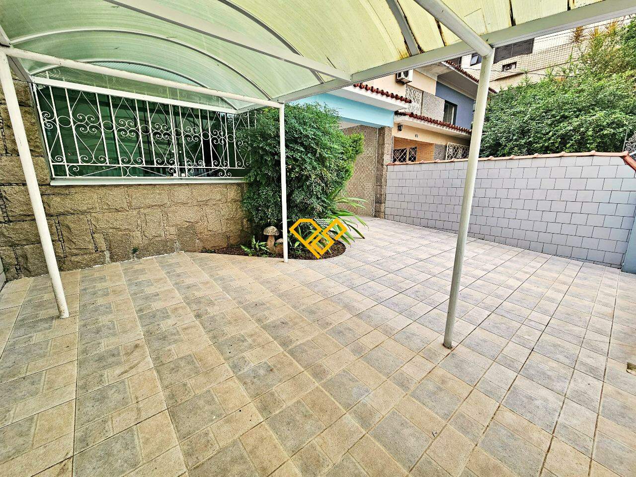 Casa à venda no Boqueirão: Garagem