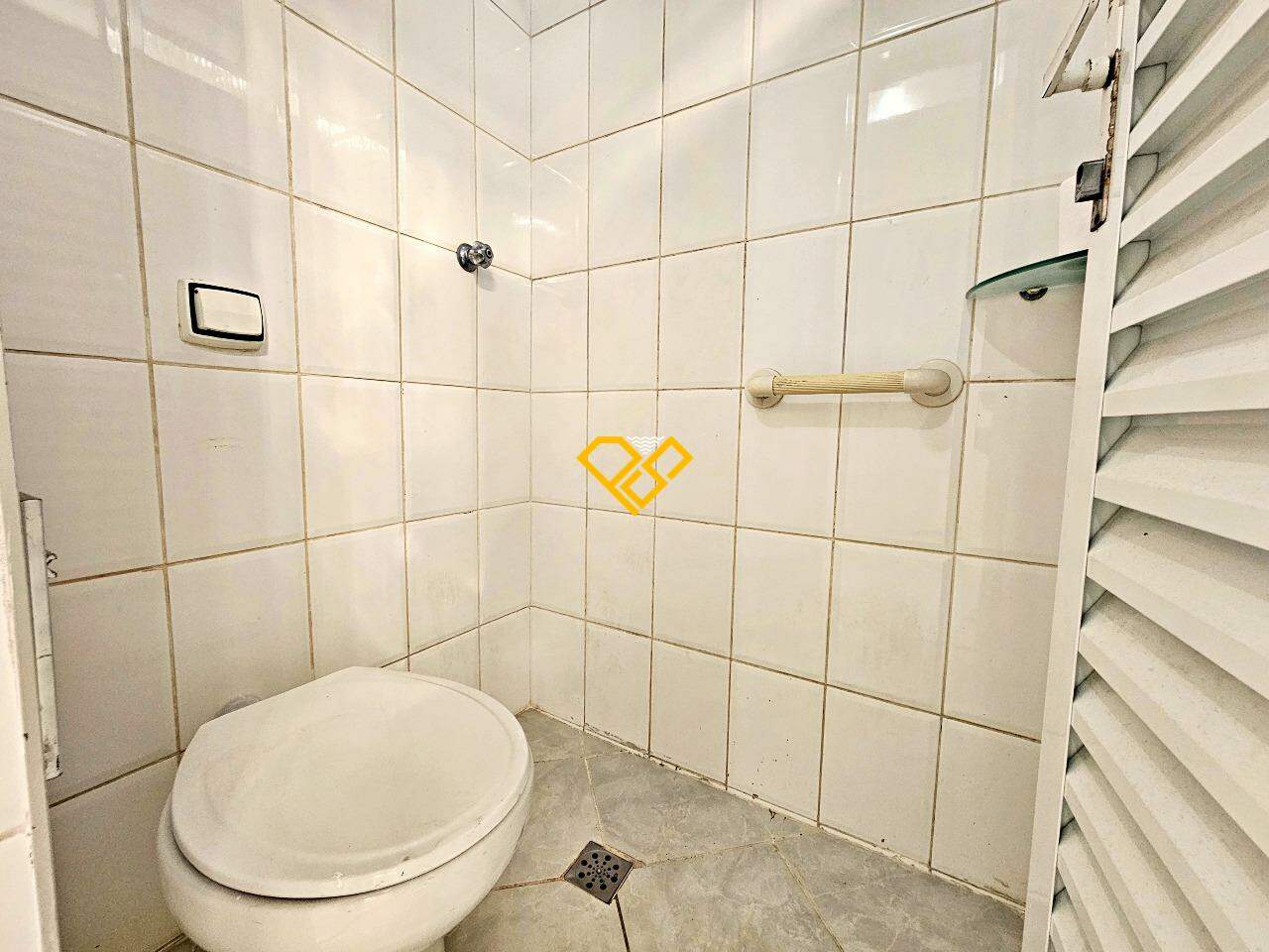 Casa à venda no Boqueirão: Wc de serviço