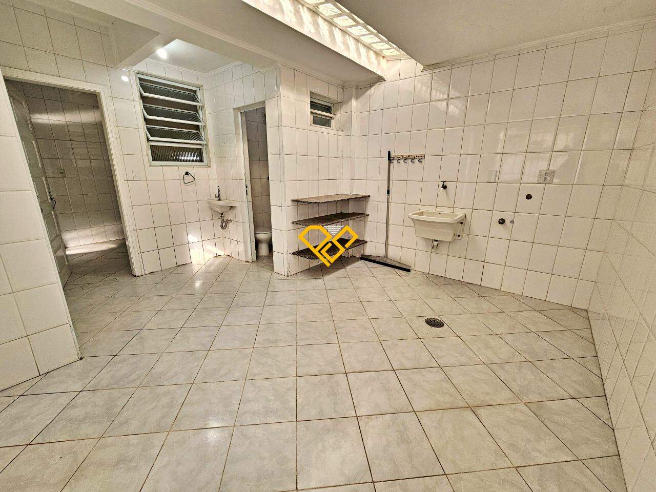 Casa à venda no Boqueirão: Área de serviço