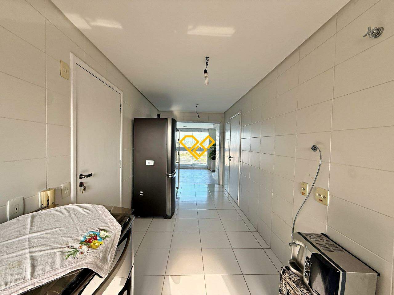 Apartamento à venda no Ponta da Praia: Cozinha