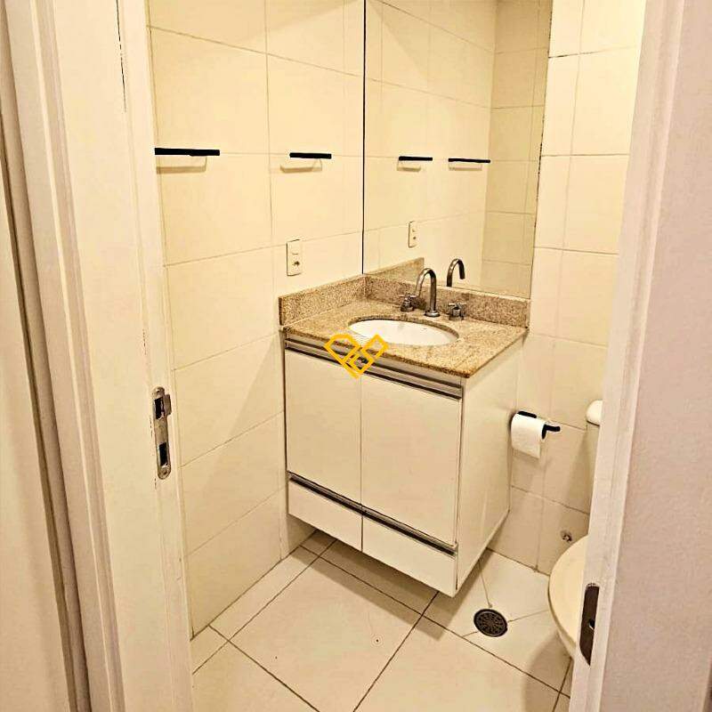 Apartamento para aluguel no Ponta da Praia: Wc