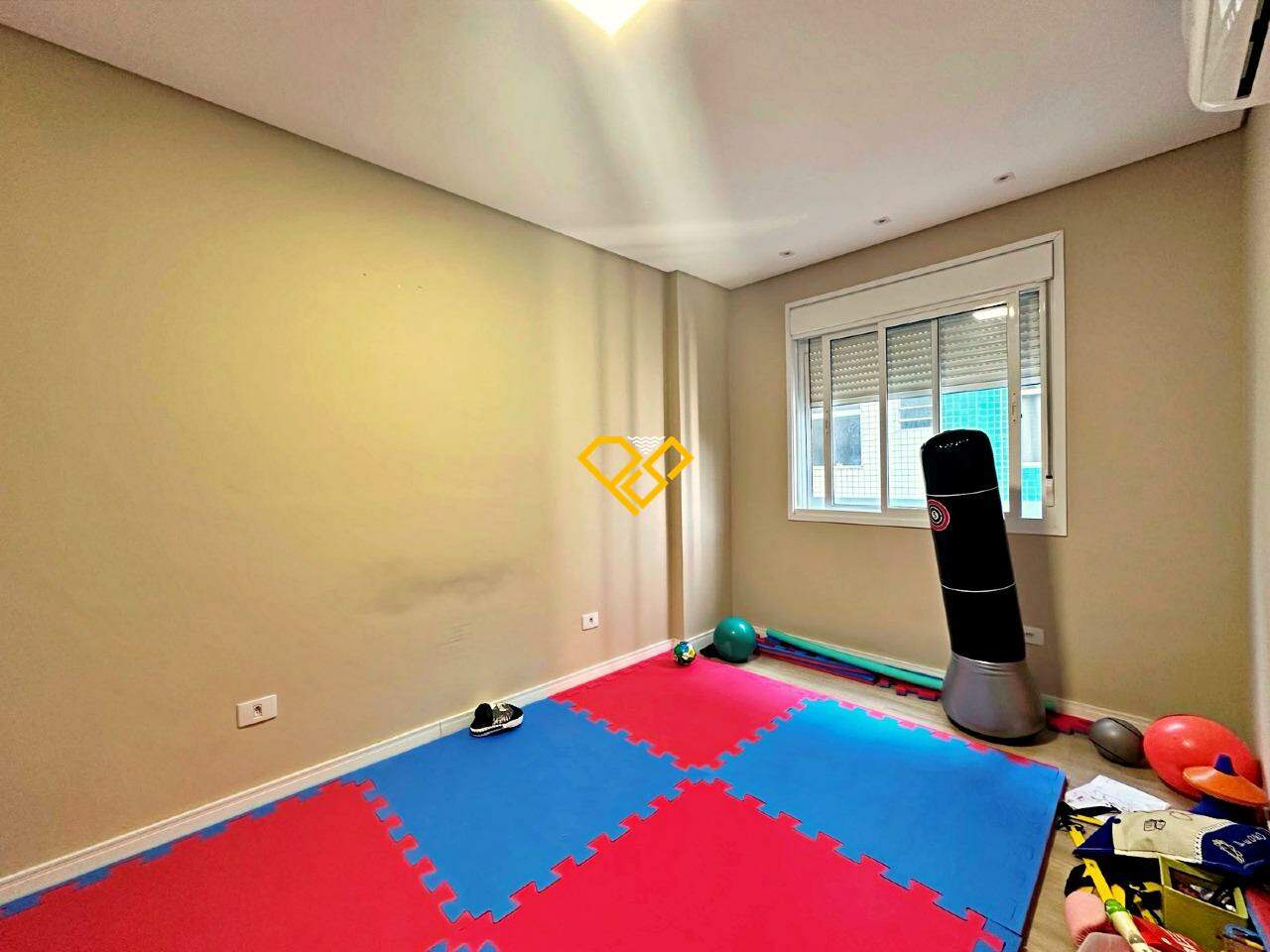Apartamento à venda no Embaré: Dormitório 3