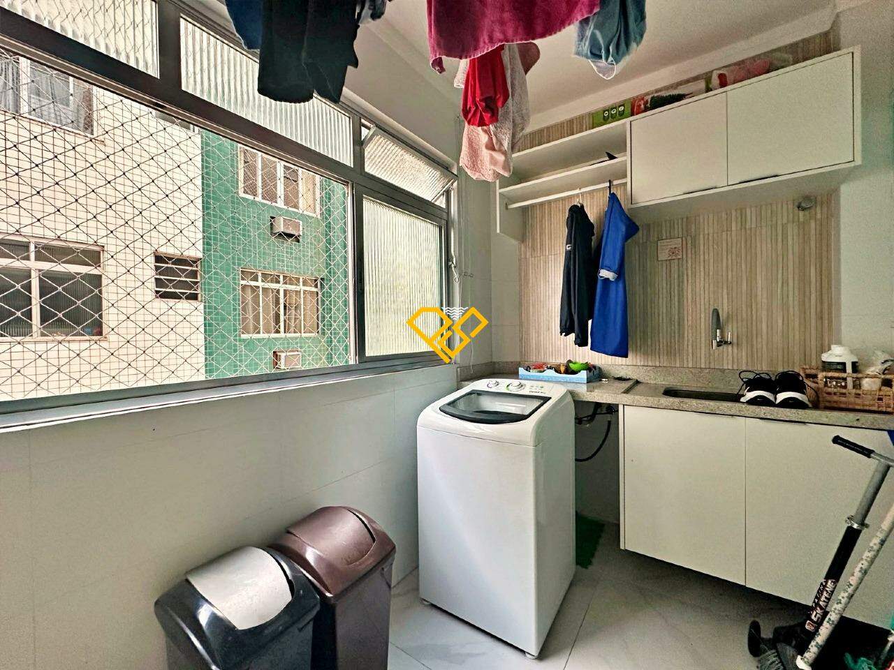 Apartamento à venda no Embaré: Área de serviço