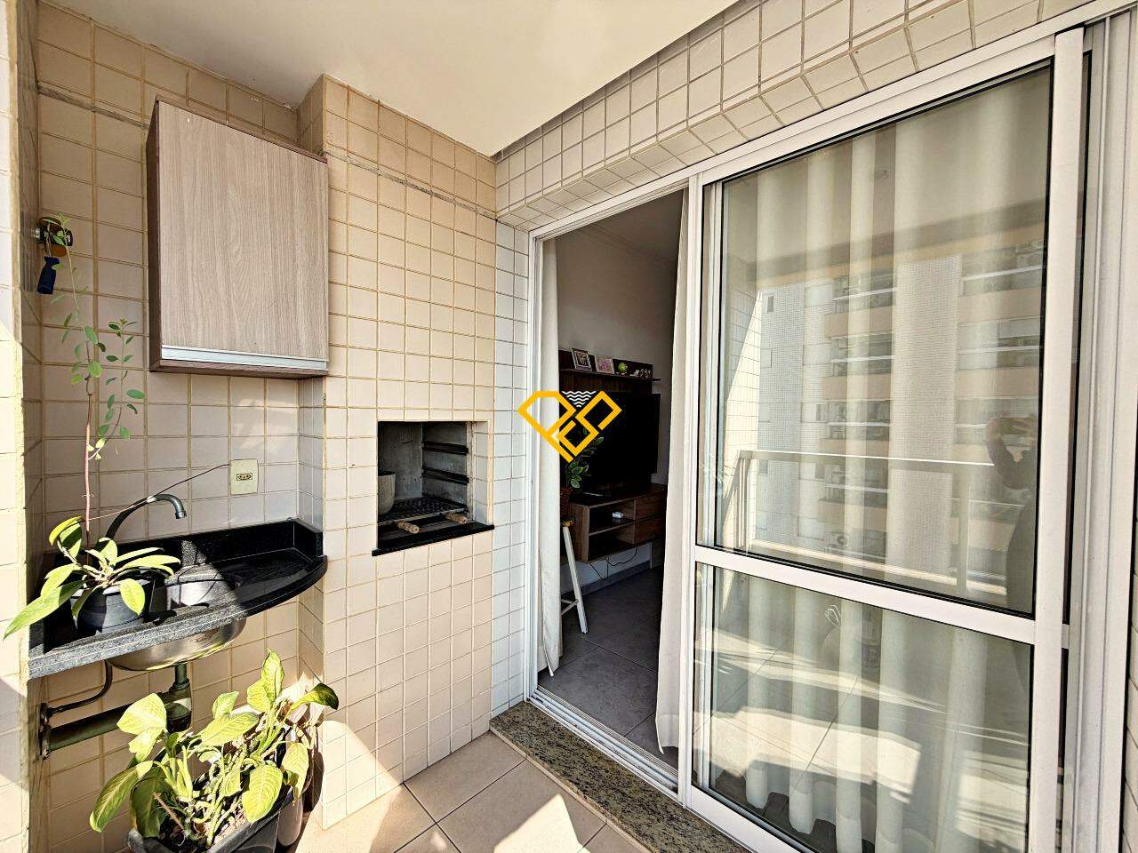 Apartamento à venda no Ponta da Praia: Varanda