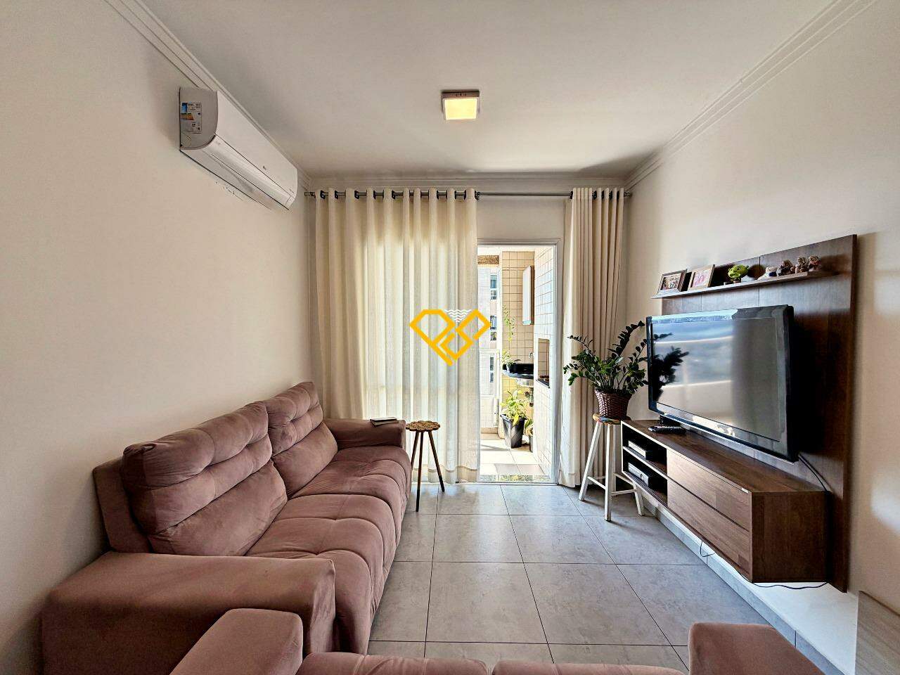 Apartamento à venda no Ponta da Praia: Sala