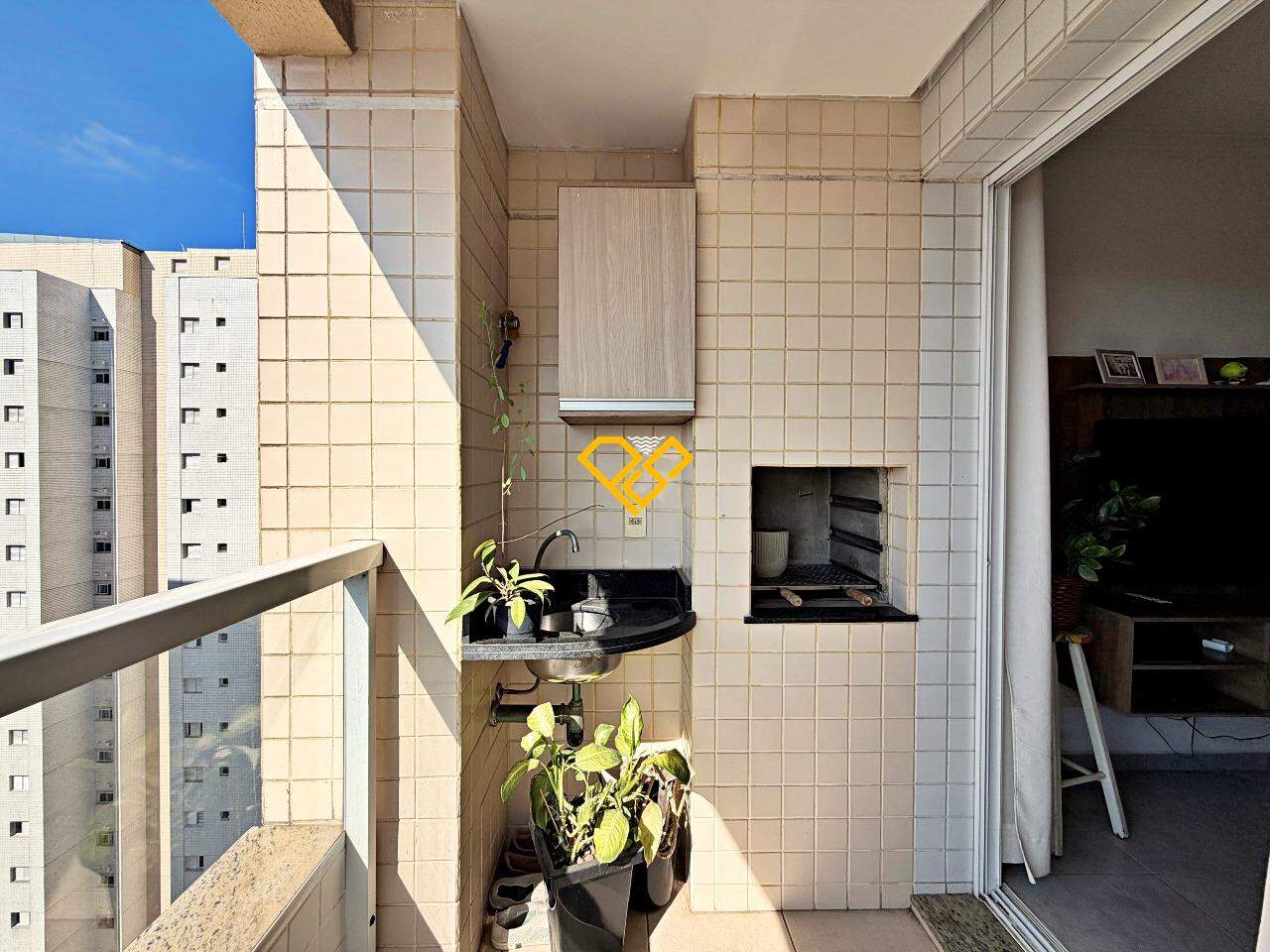 Apartamento à venda no Ponta da Praia: Varanda
