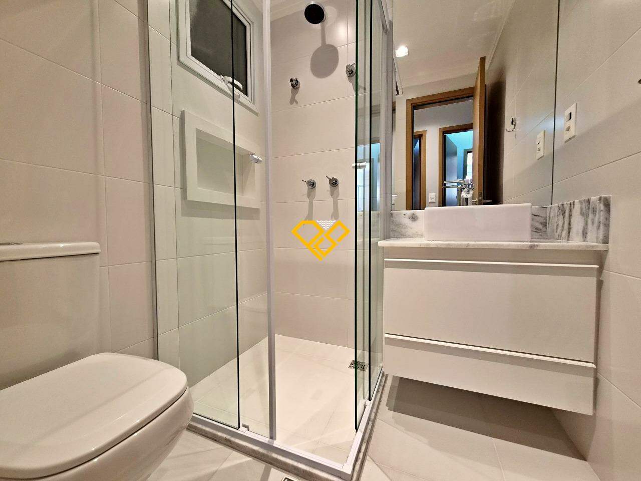 Apartamento para aluguel no Boqueirão: Wc social