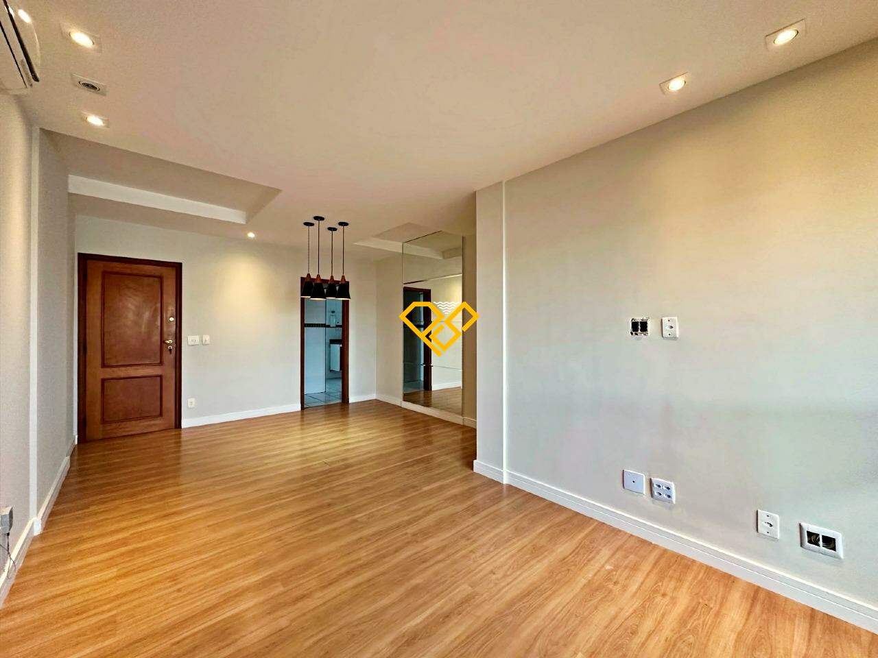 Apartamento à venda no Embaré: Sala