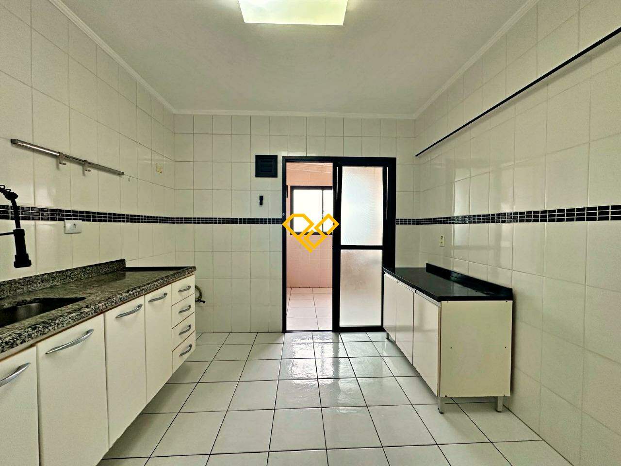 Apartamento à venda no Embaré: Cozinha