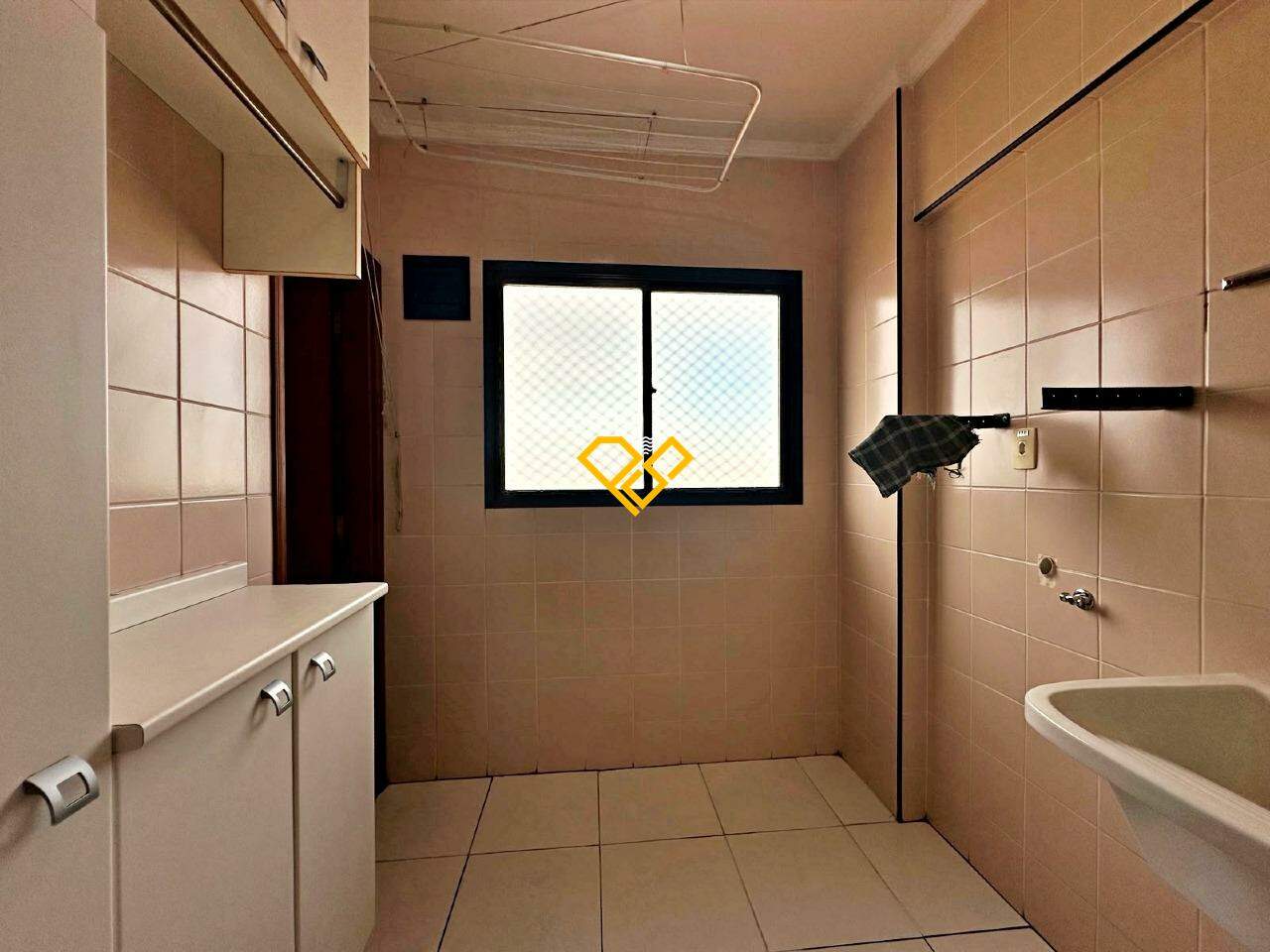 Apartamento à venda no Embaré: Área de serviço