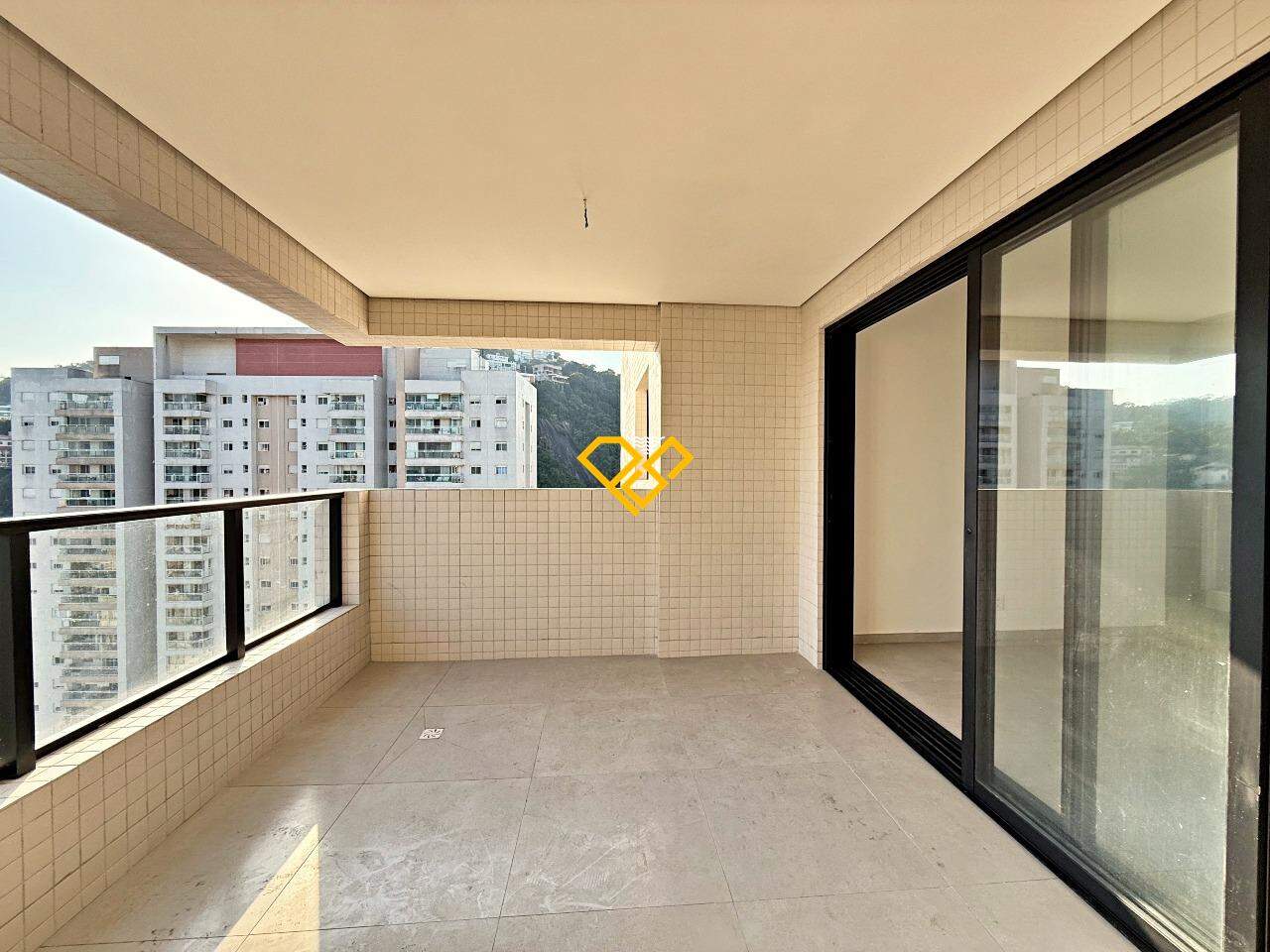 Apartamento à venda no José Menino: Varanda