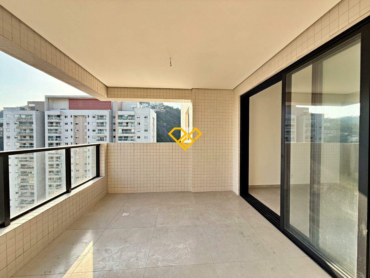 Apartamento à venda no José Menino: Varanda