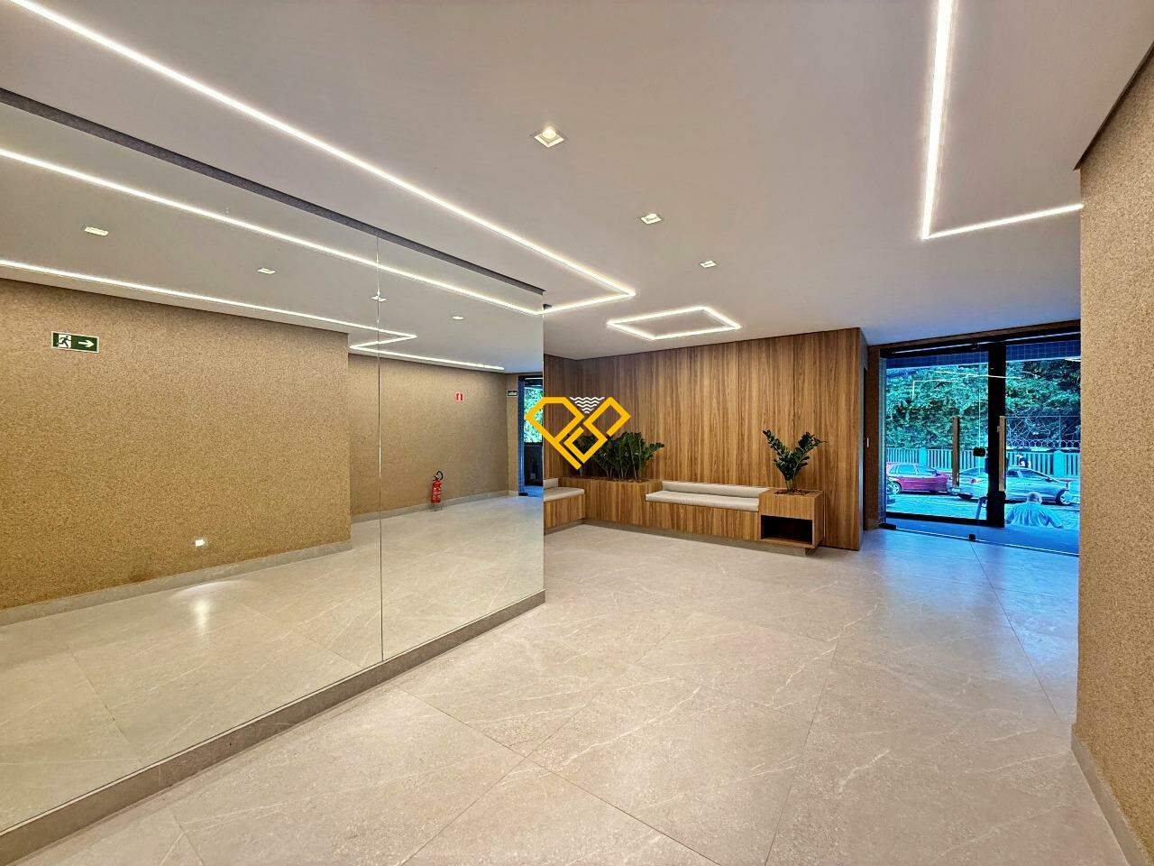 Apartamento à venda no José Menino: Entrada social