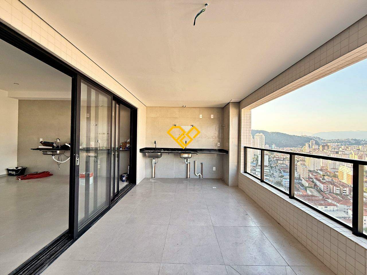 Apartamento à venda no José Menino: Varanda