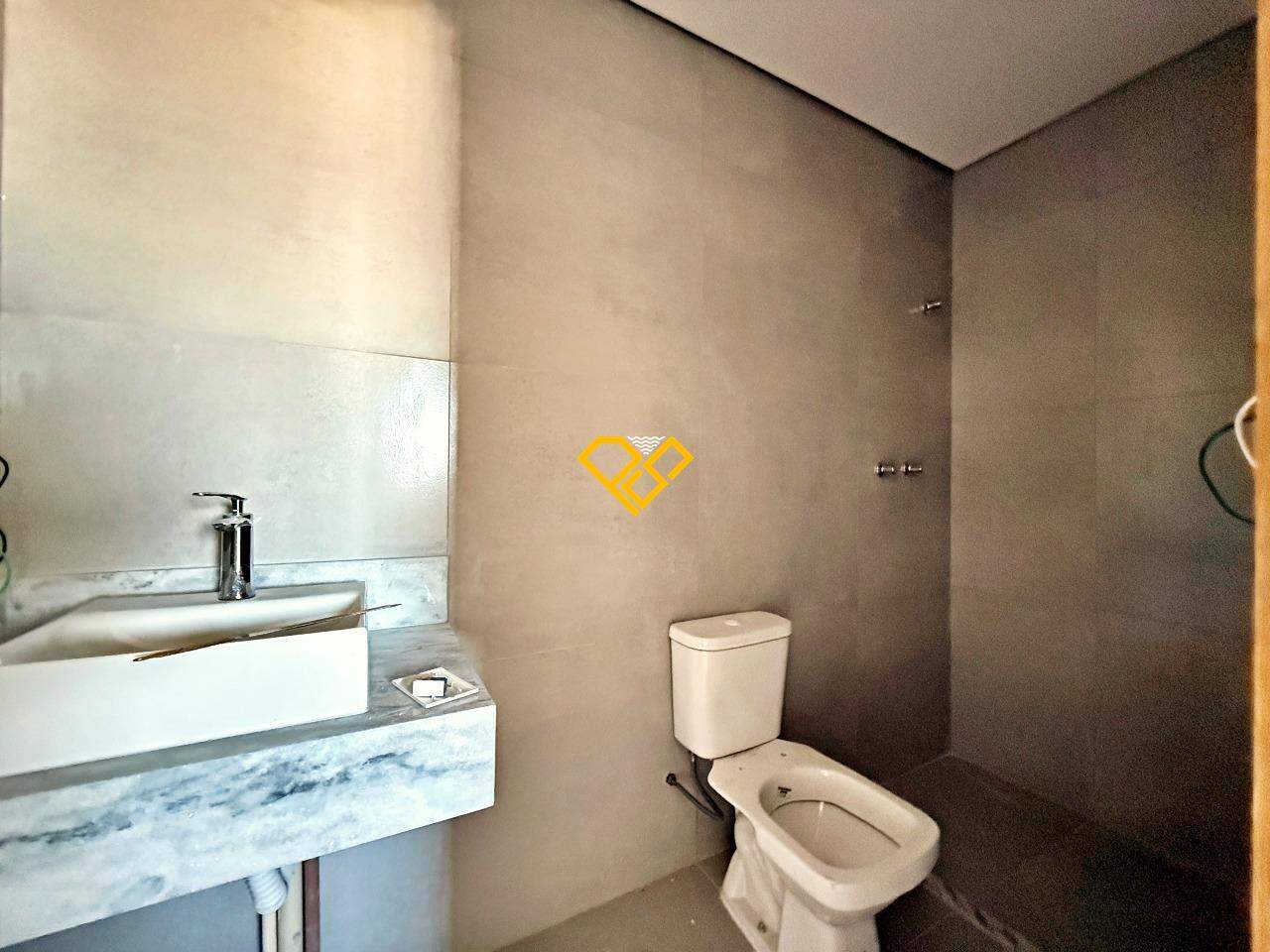 Apartamento à venda no José Menino: Wc suíte