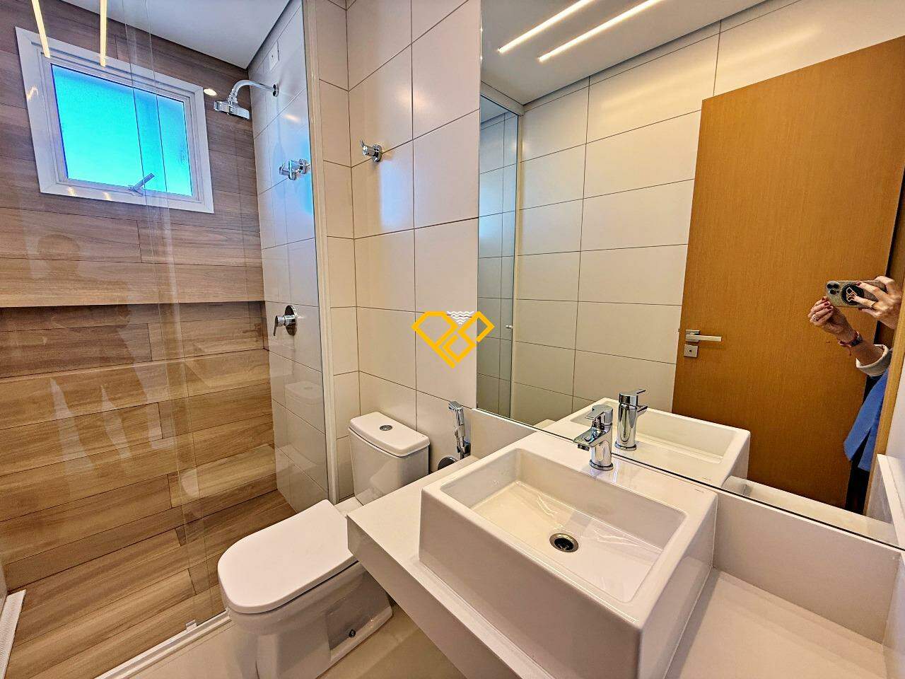 Apartamento para aluguel no Aparecida: Wc social