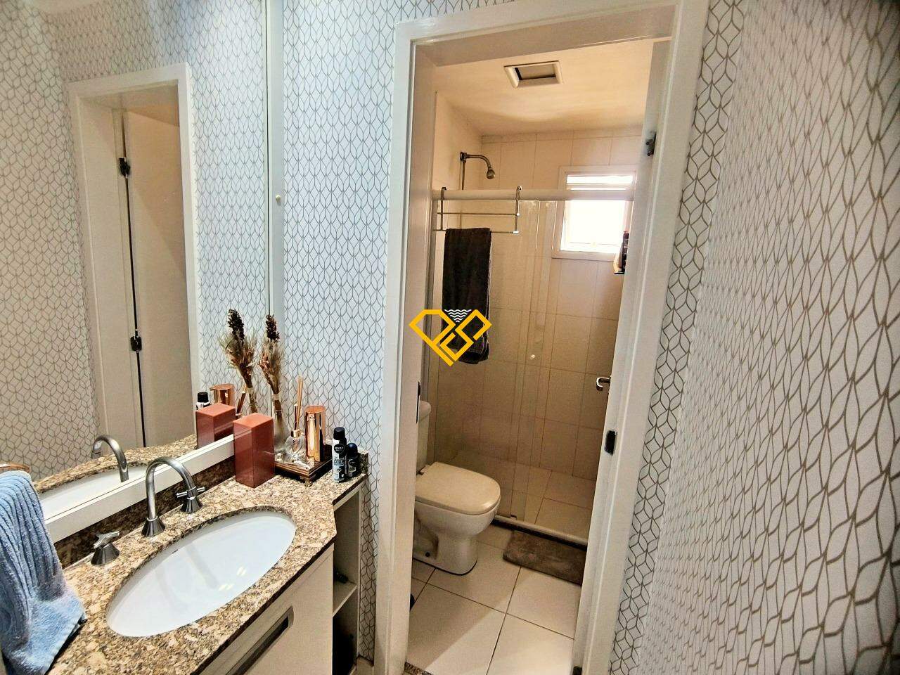 Apartamento à venda no Ponta da Praia: Wc social
