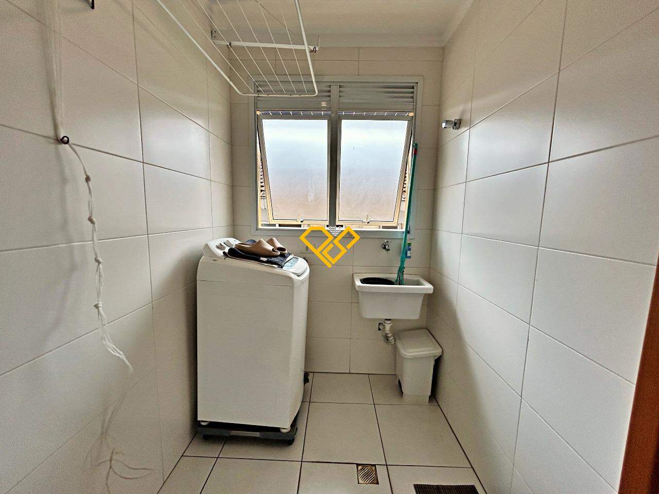 Apartamento à venda no Campo Grande: Área de serviço