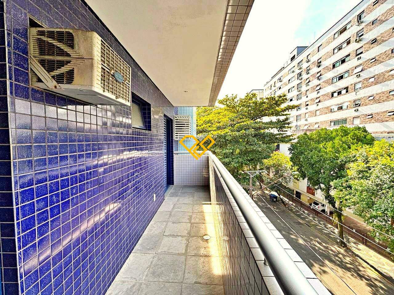 Apartamento à venda no Ponta da Praia: Varanda