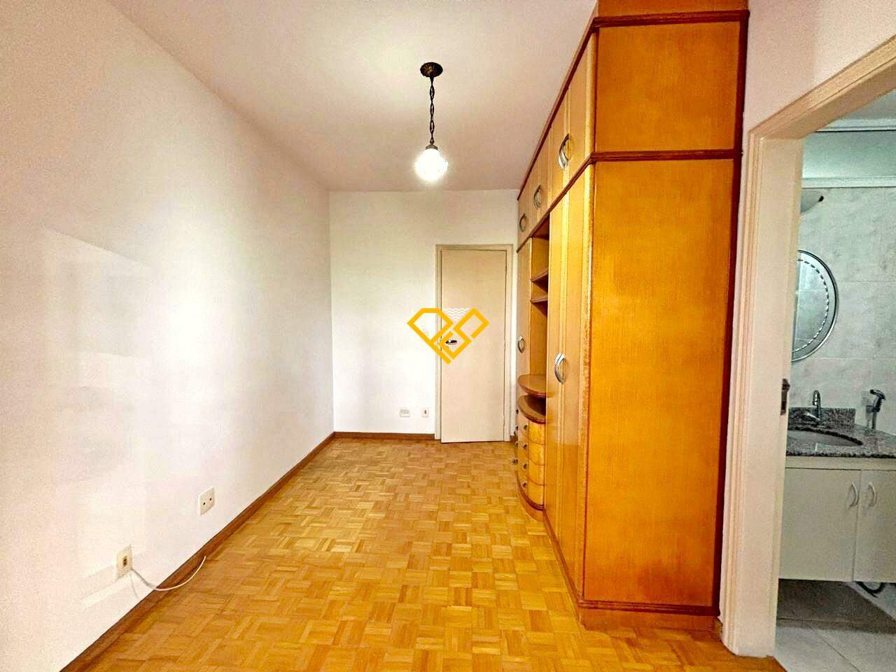 Apartamento à venda no Ponta da Praia: Suíte 2