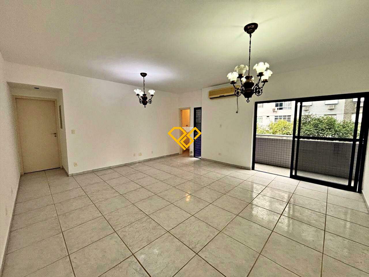 Apartamento à venda no Ponta da Praia: Sala