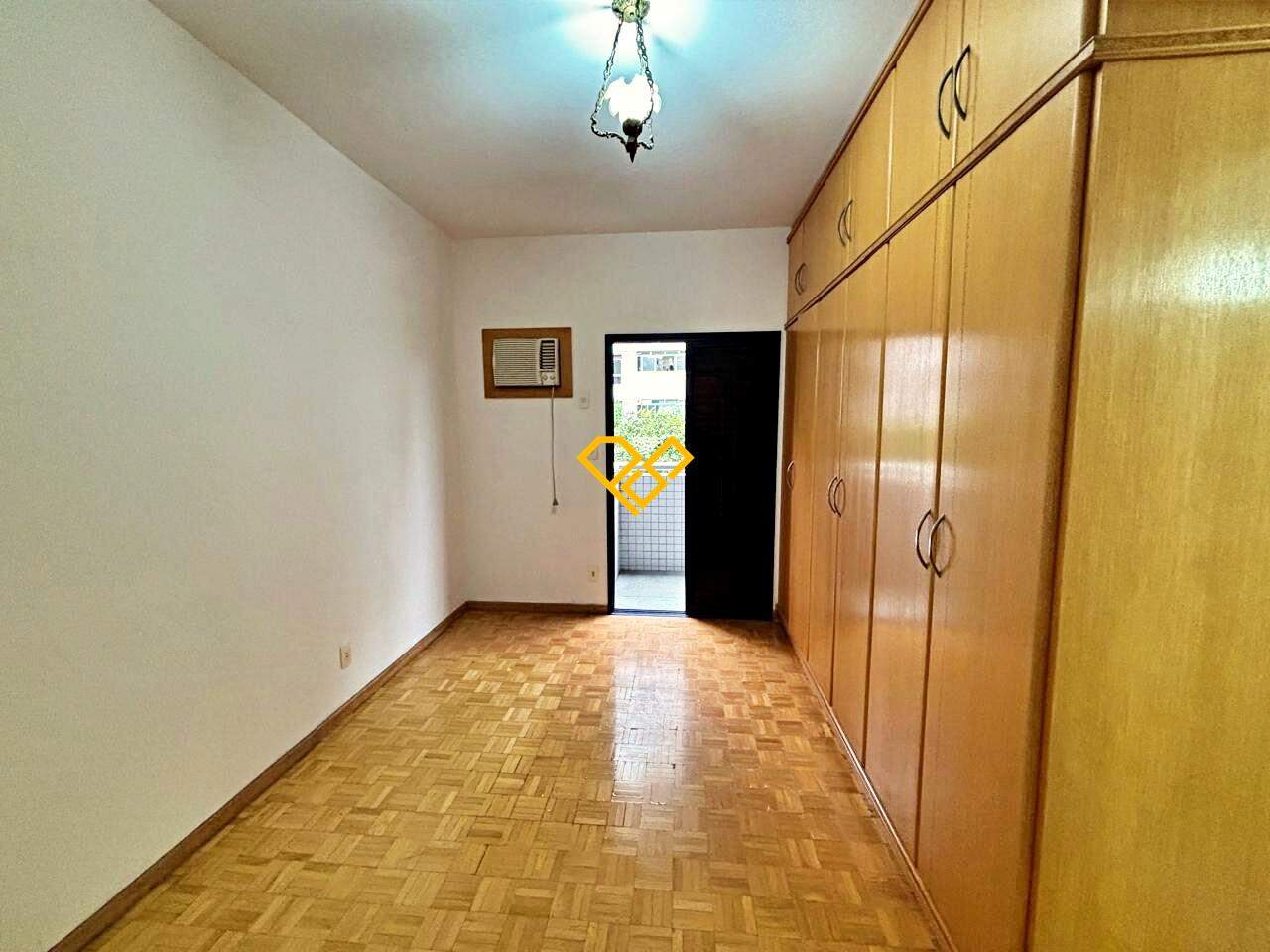 Apartamento à venda no Ponta da Praia: Suíte 3