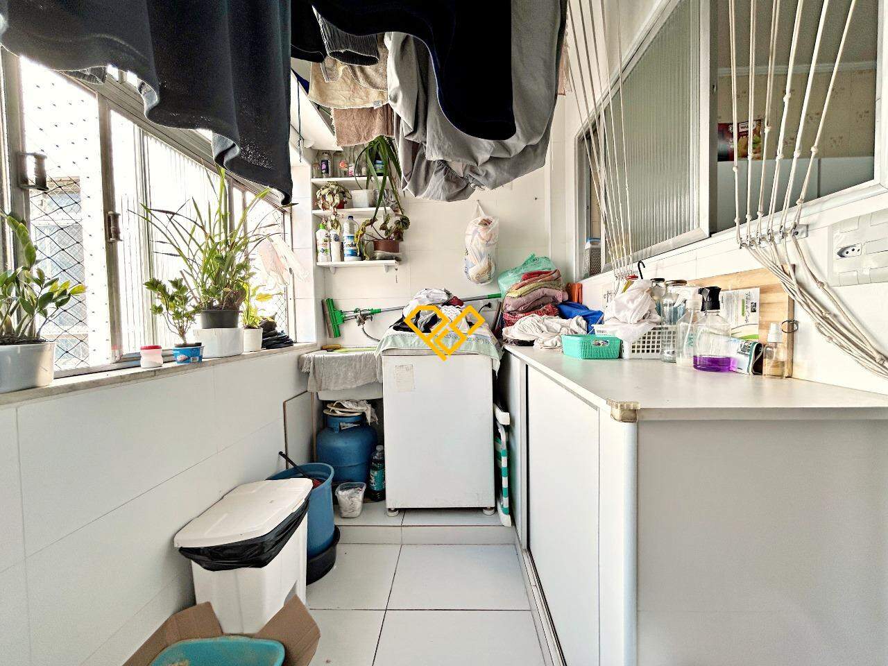 Apartamento à venda no Ponta da Praia: Área de serviço