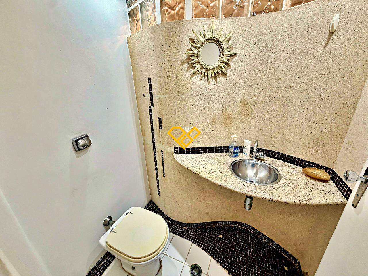 Apartamento à venda no Boqueirão: Lavabo