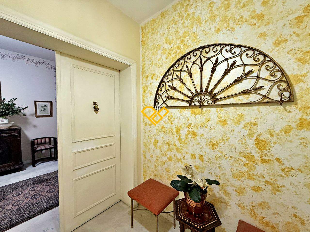 Apartamento à venda no Boqueirão: Entrada privativa