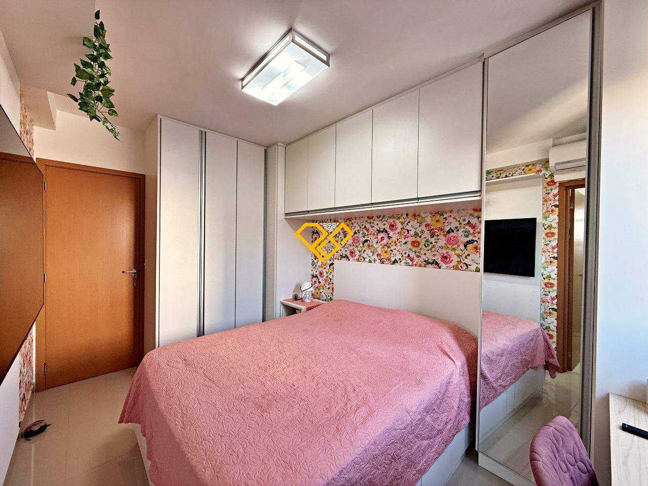 Apartamento à venda no Embaré: Dormitório 1 - suíte