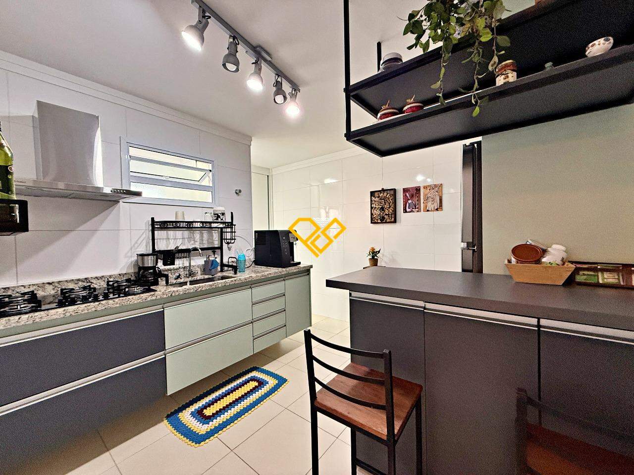 Apartamento à venda no Embaré: Cozinha