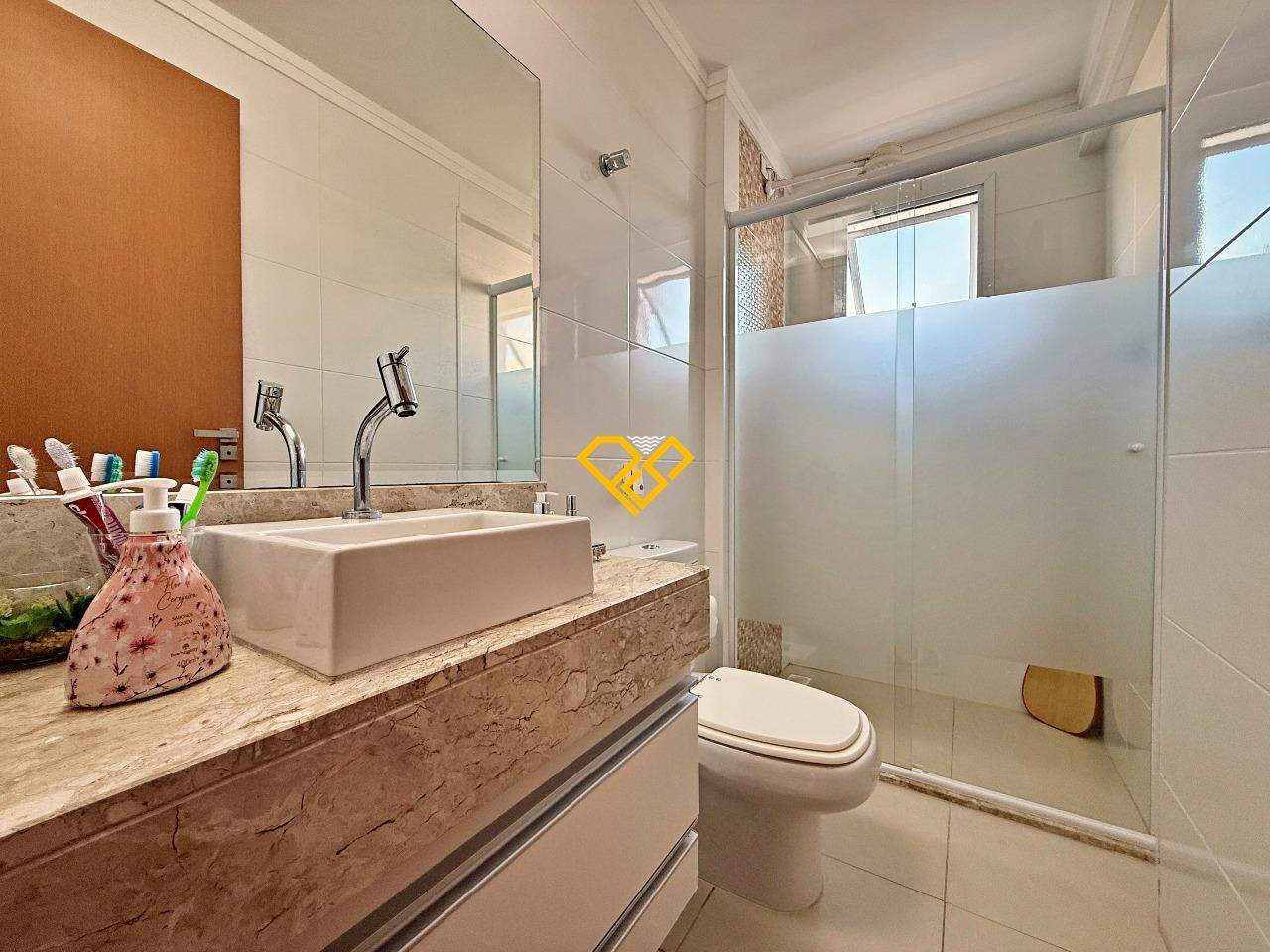 Apartamento à venda no Embaré: Wc suíte