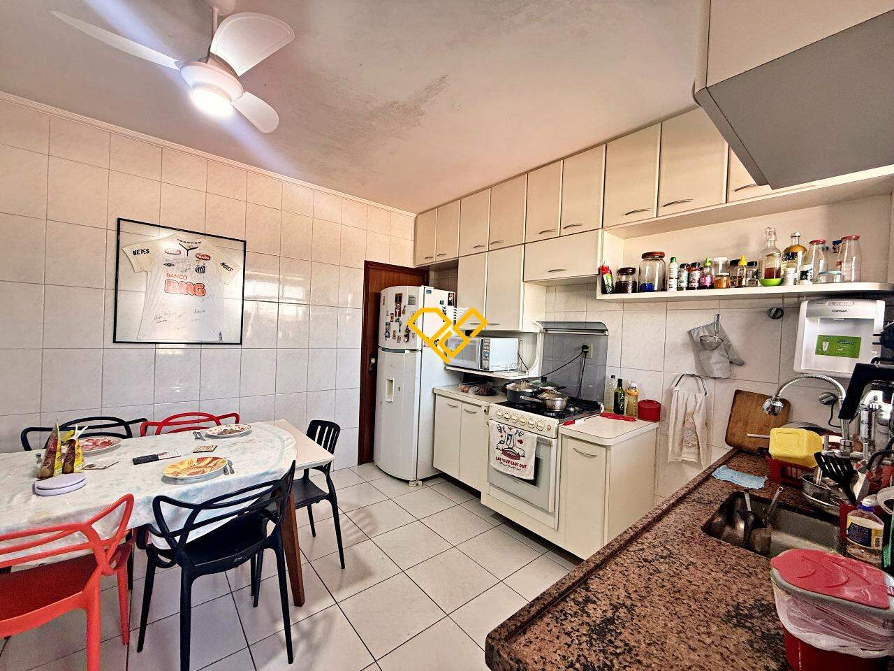 Apartamento à venda no Ponta da Praia: Cozinha