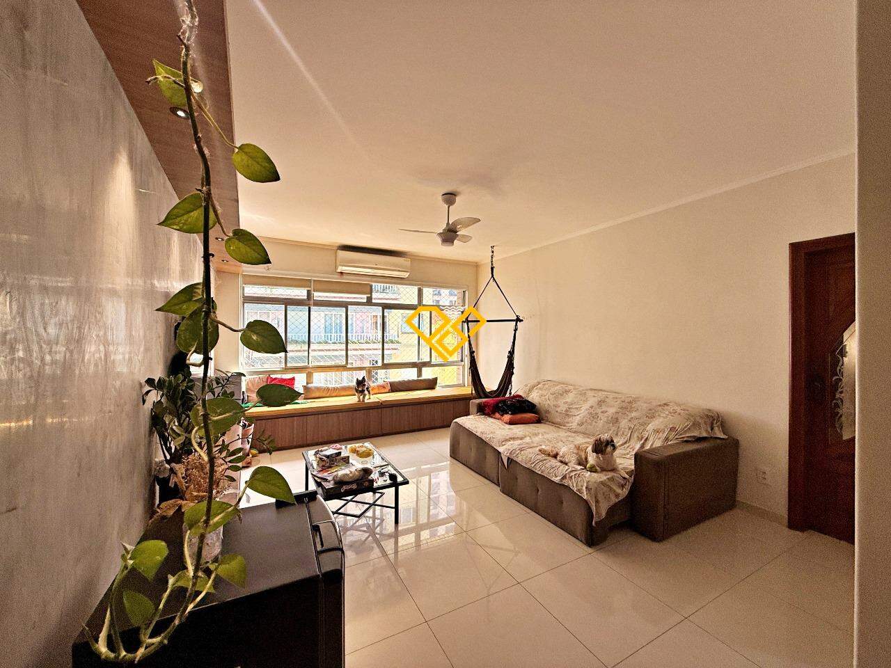 Apartamento à venda no Ponta da Praia: Sala