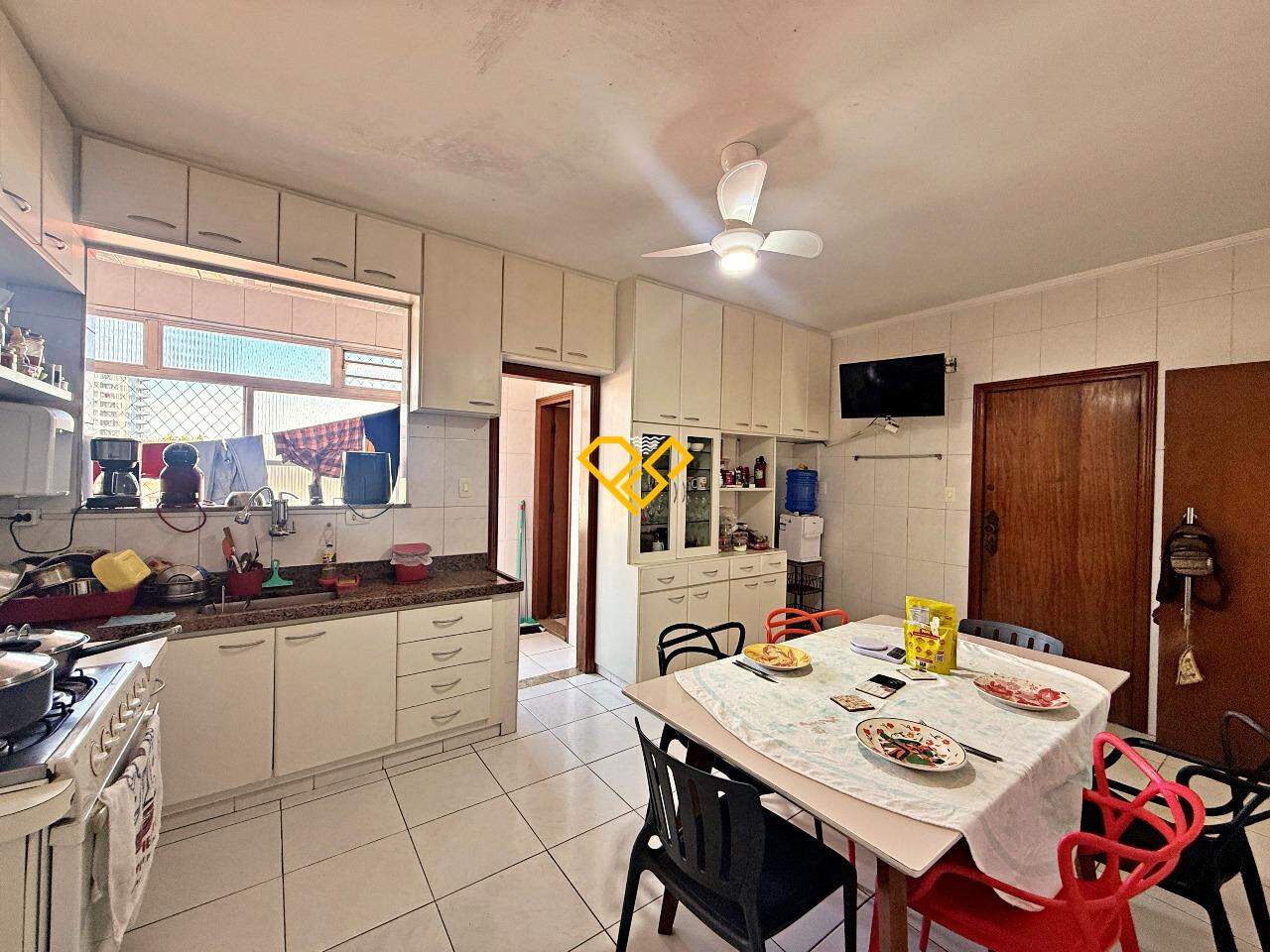 Apartamento à venda no Ponta da Praia: Cozinha