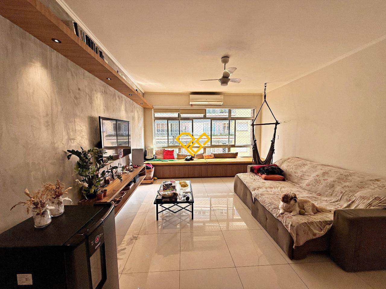 Apartamento à venda no Ponta da Praia: Sala