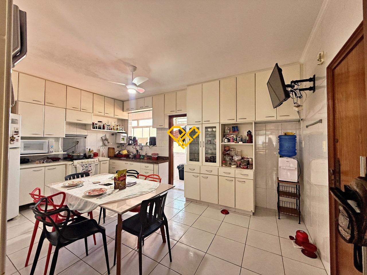 Apartamento à venda no Ponta da Praia: Cozinha