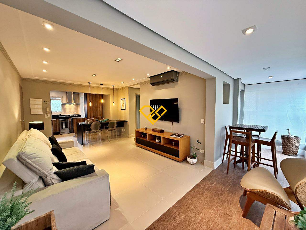 Apartamento à venda no Gonzaga: Sala e varanda