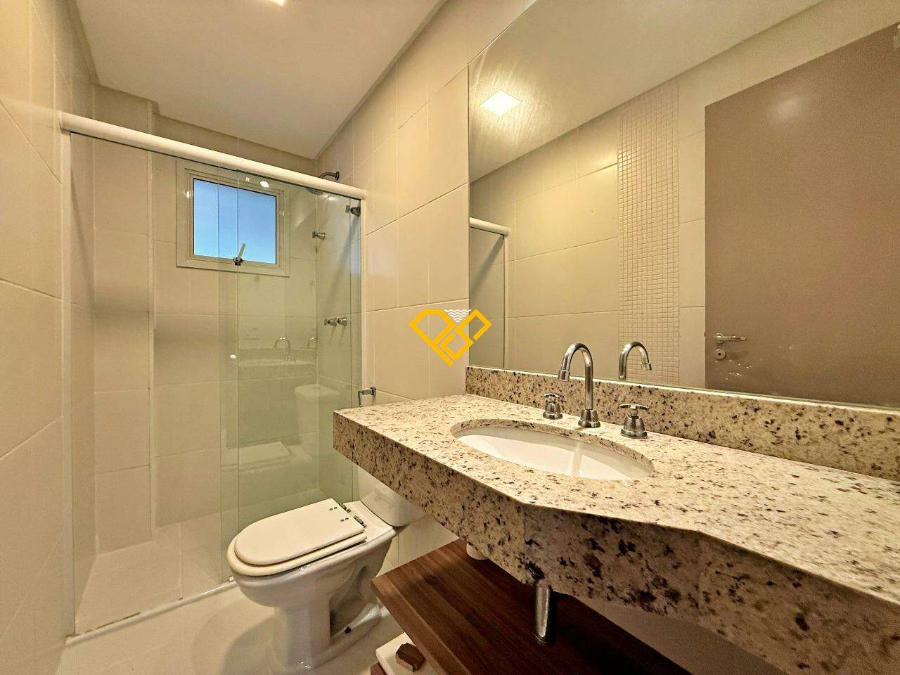 Apartamento à venda no Gonzaga: Wc social
