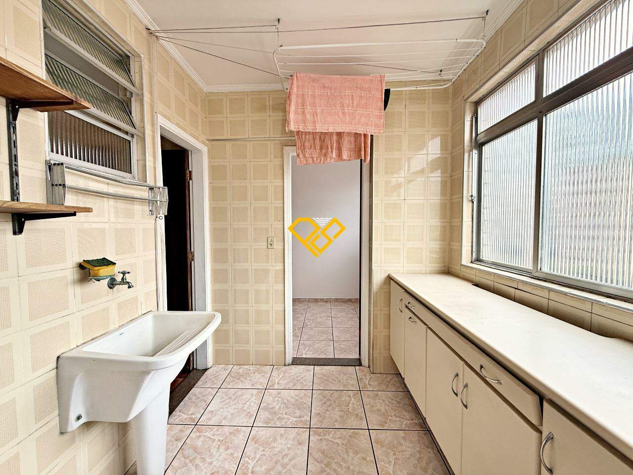 Apartamento à venda no Embaré: Área de serviço