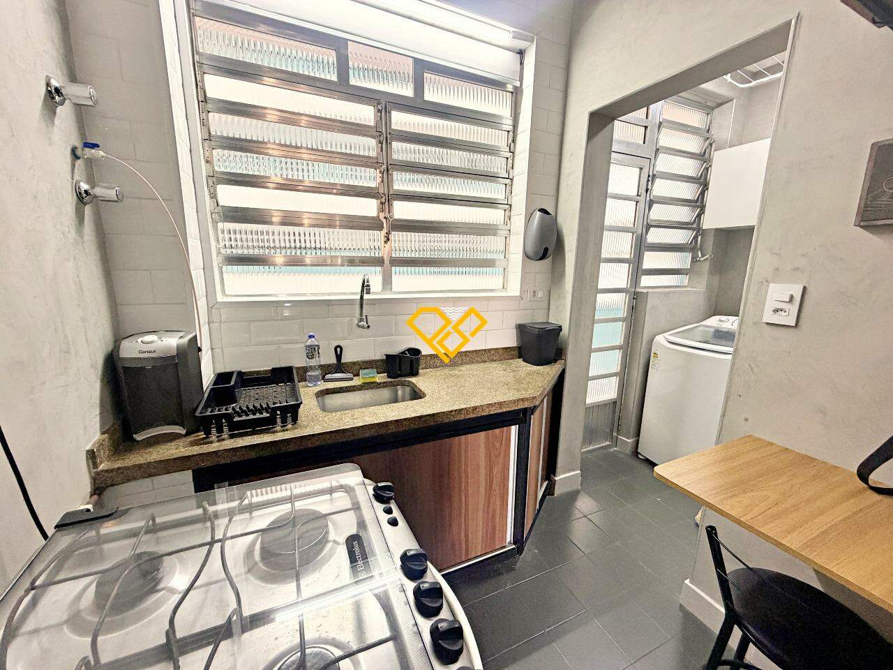 Apartamento à venda no Ponta da Praia: Cozinha