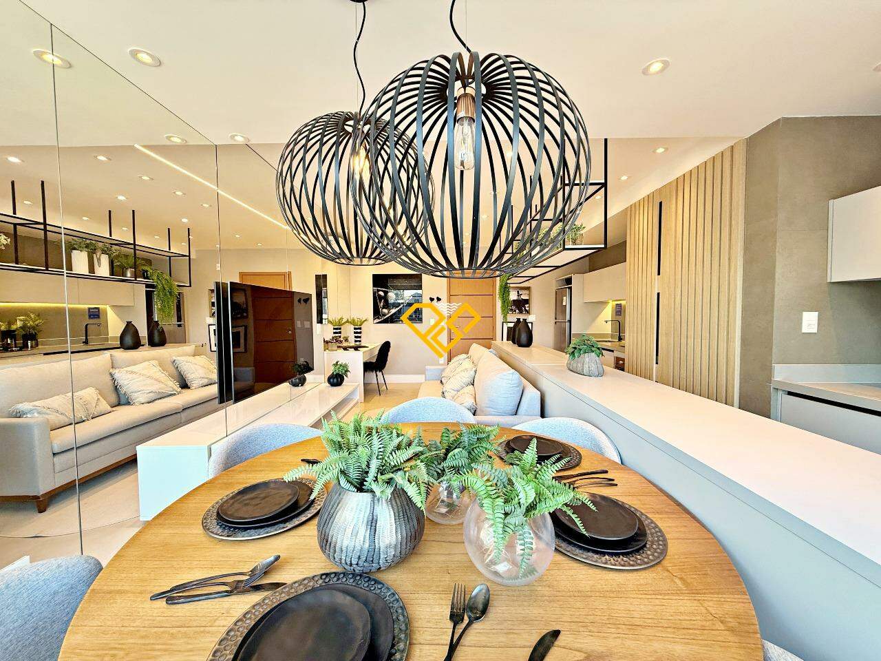 Apartamento à venda no Encruzilhada: Sala e varanda