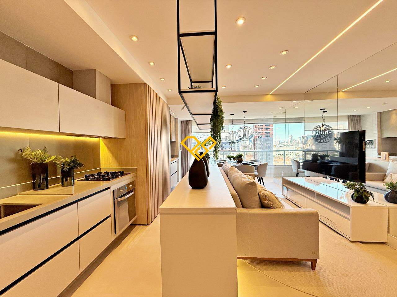 Apartamento à venda no Encruzilhada: Sala e cozinha