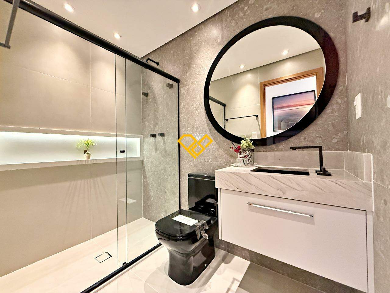Apartamento à venda no Encruzilhada: Wc social