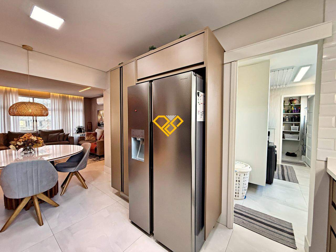 Apartamento à venda no Ponta da Praia: Cozinha