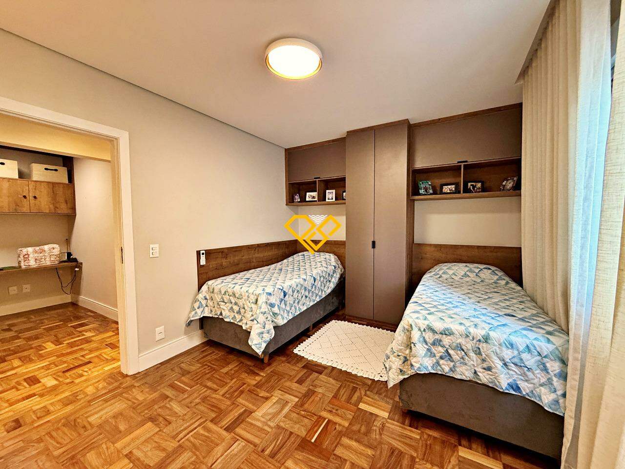 Apartamento à venda no Ponta da Praia: Dormitório 1