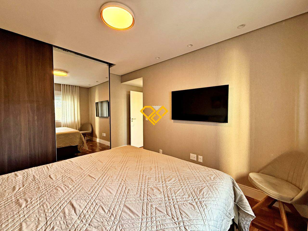 Apartamento à venda no Ponta da Praia: Dormitório 3 - suíte