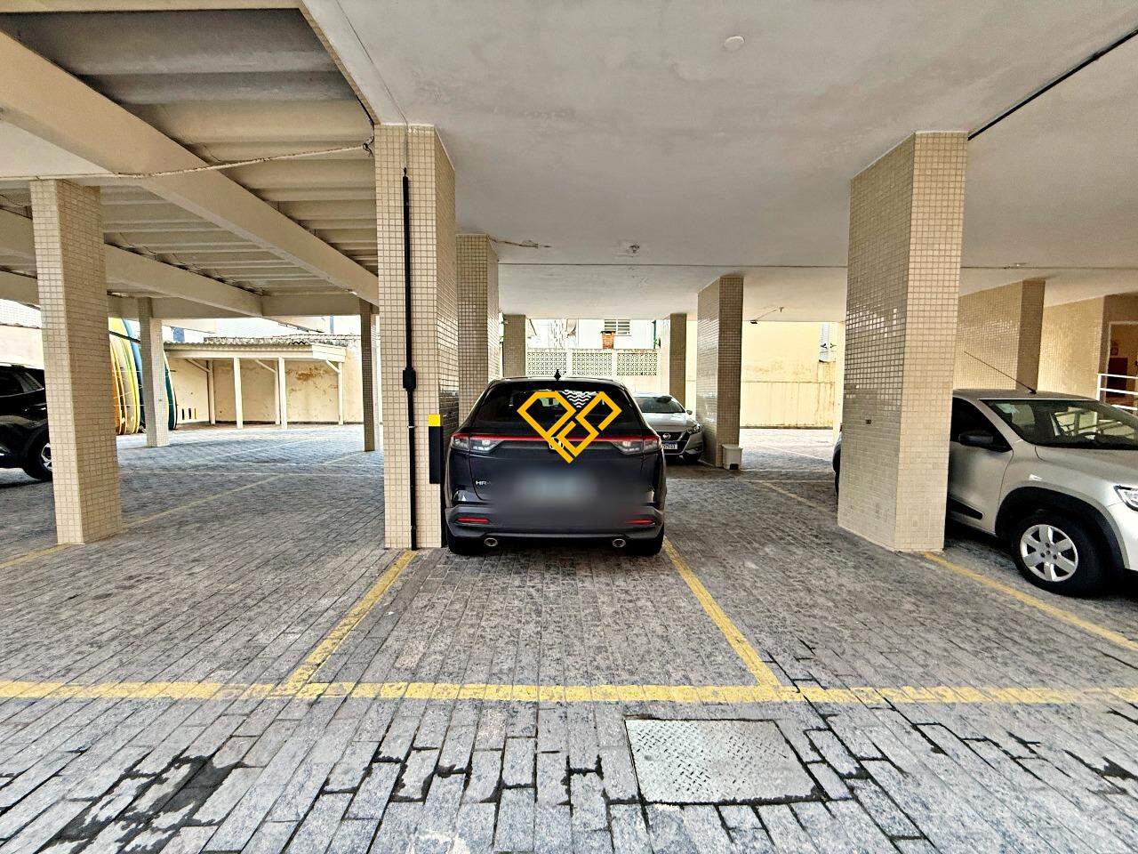 Apartamento à venda no Ponta da Praia: Garagem