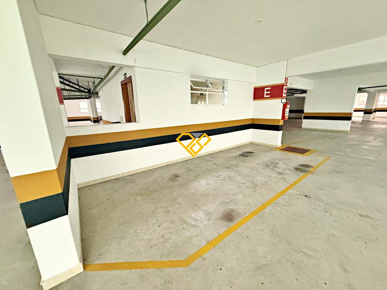 Apartamento à venda no Gonzaga: Garagem